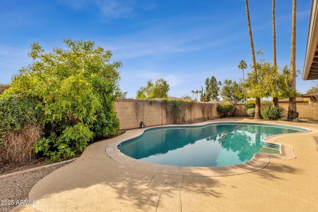 2063 E LA JOLLA Drive, Tempe, AZ 85282