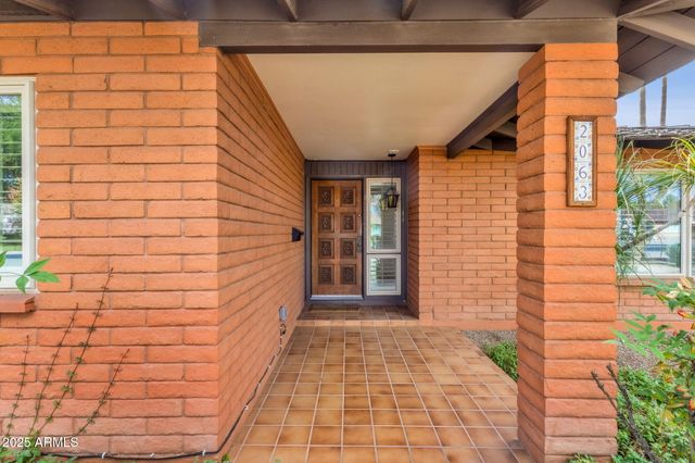 2063 E LA JOLLA Drive, Tempe, AZ 85282