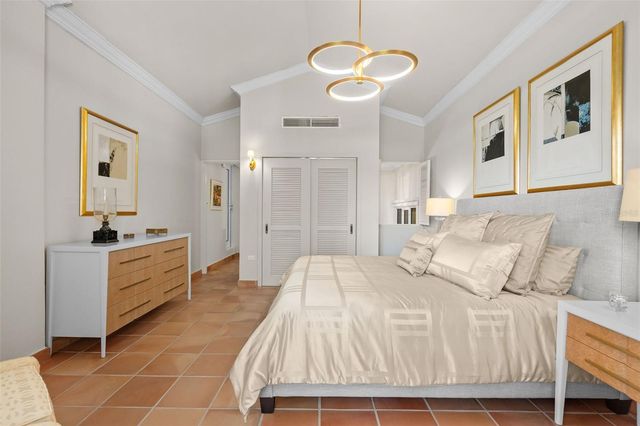 12 THE GREENS, Dorado, PR 00646