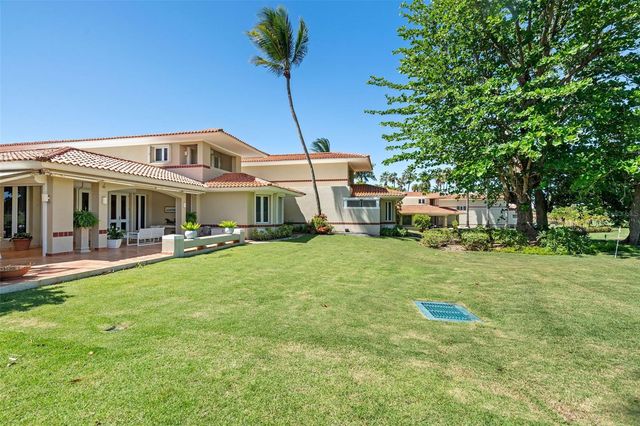 12 THE GREENS, Dorado, PR 00646