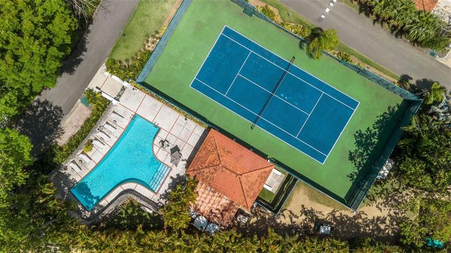 12 THE GREENS, Dorado, PR 00646