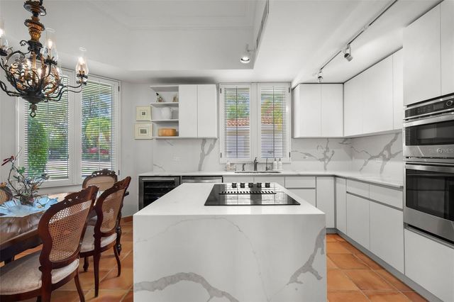 12 THE GREENS, Dorado, PR 00646