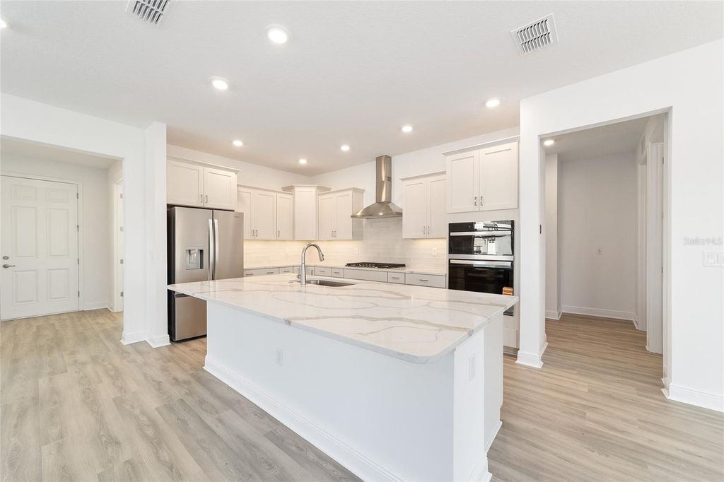 Image 18 of property listing at 10140 SW 106TH CIRCLE, Ocala, FL 34481