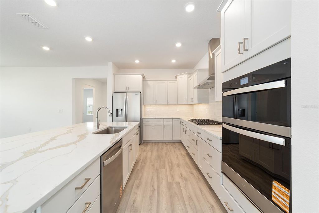 Image 21 of property listing at 10140 SW 106TH CIRCLE, Ocala, FL 34481