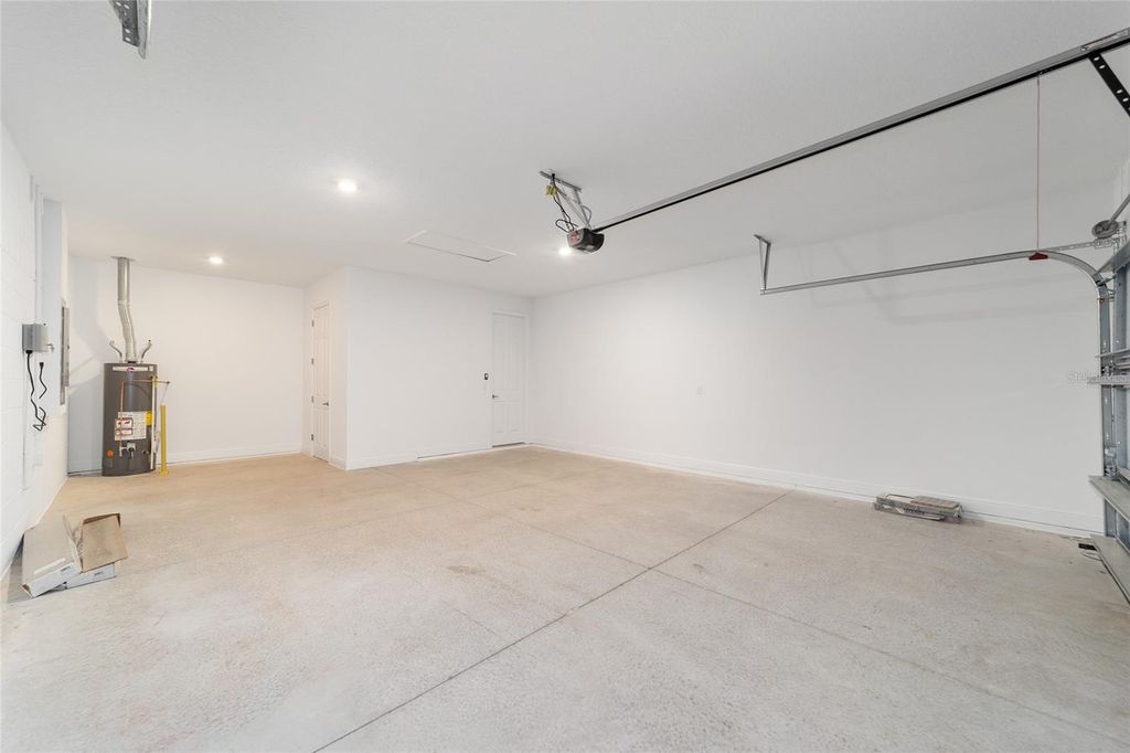 Image 36 of property listing at 10140 SW 106TH CIRCLE, Ocala, FL 34481