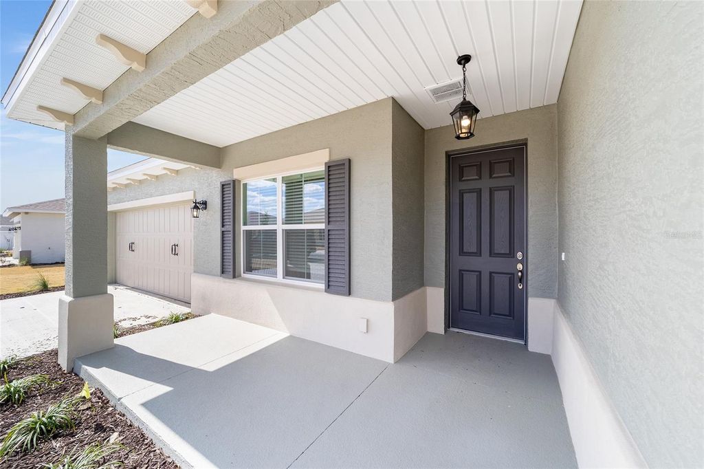 Image 8 of property listing at 10140 SW 106TH CIRCLE, Ocala, FL 34481