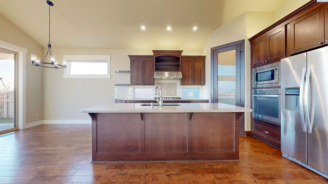 2260 Copperleaf Street, Richland, WA 99352