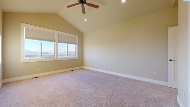 2260 Copperleaf Street, Richland, WA 99352