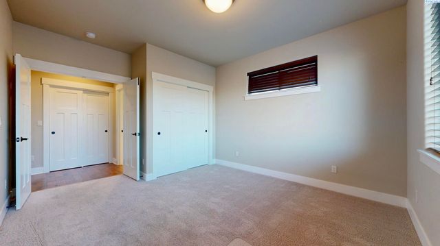 2260 Copperleaf Street, Richland, WA 99352