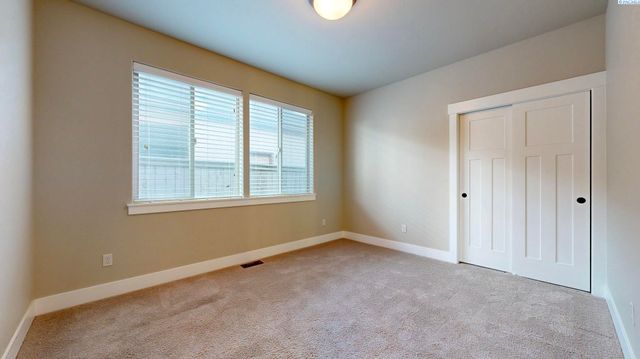 2260 Copperleaf Street, Richland, WA 99352