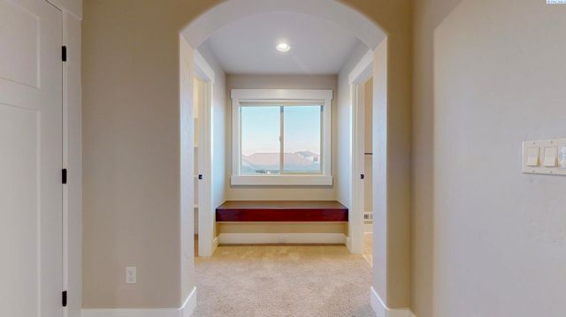 2260 Copperleaf Street, Richland, WA 99352