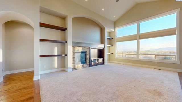 2260 Copperleaf Street, Richland, WA 99352