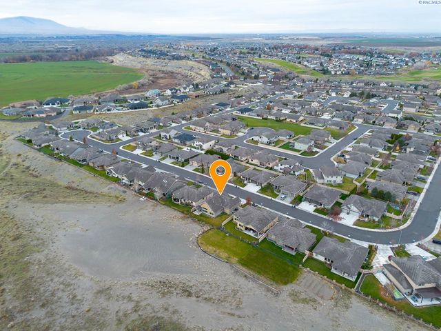 2260 Copperleaf Street, Richland, WA 99352