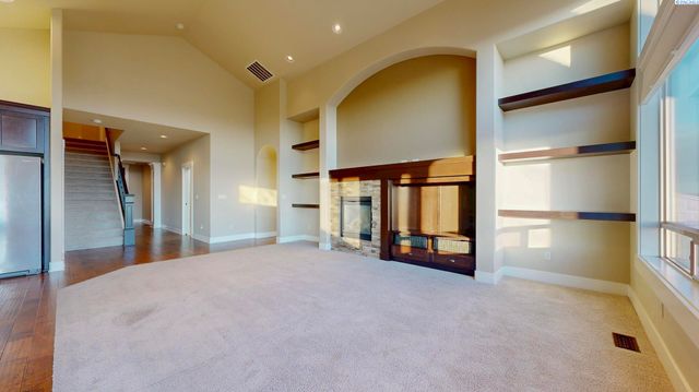 2260 Copperleaf Street, Richland, WA 99352