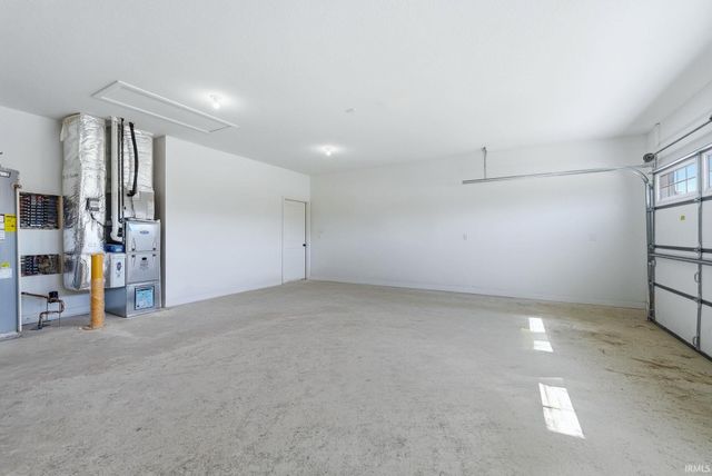 1564 Farm View Court, Huntertown, IN 46748