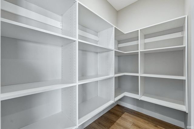 1564 Farm View Court, Huntertown, IN 46748