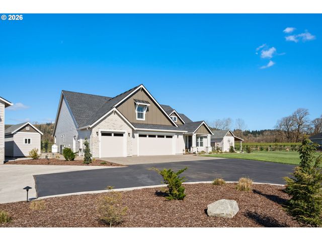 136 KLAZINA Ct, Woodland, WA 98674
