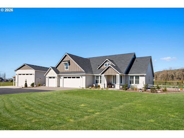 136 KLAZINA Ct, Woodland, WA 98674