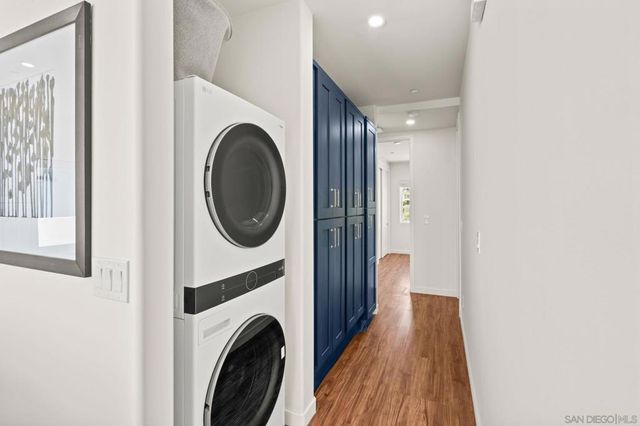 1253 Van Nuys St, San Diego, CA 92109
