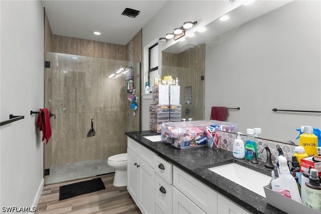 1386 Rosemary LN, Naples, FL 34103