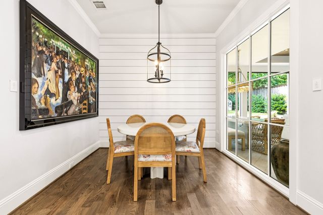 7027 Casa Loma Avenue, Dallas, TX 75214
