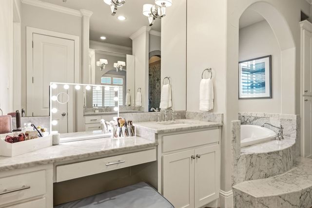 7027 Casa Loma Avenue, Dallas, TX 75214