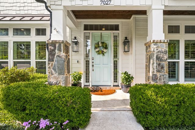 7027 Casa Loma Avenue, Dallas, TX 75214