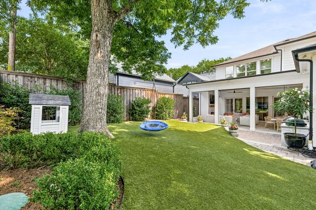 7027 Casa Loma Avenue, Dallas, TX 75214