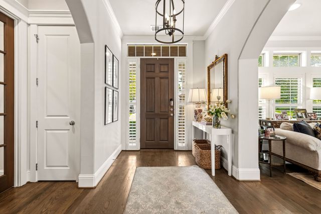 7027 Casa Loma Avenue, Dallas, TX 75214
