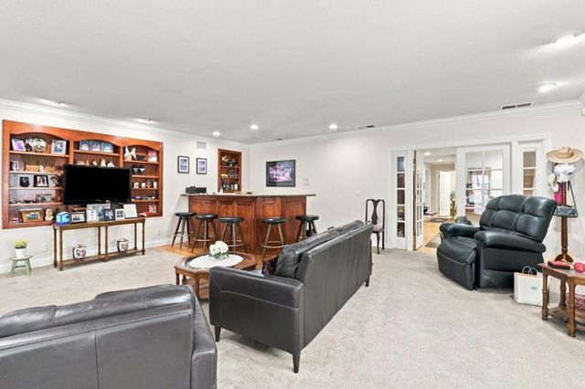 68 Pierce Avenue, San Jose, CA 95110