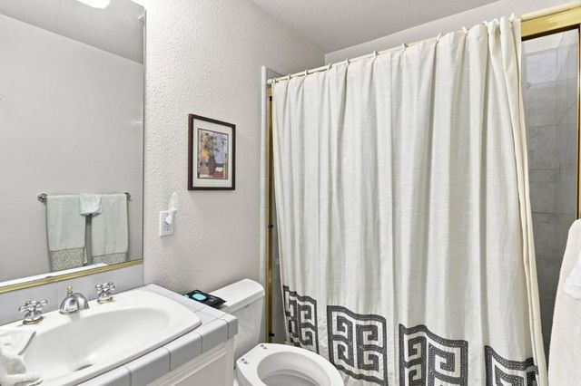 68 Pierce Avenue, San Jose, CA 95110