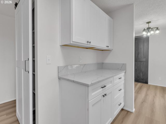 4974 NINA Ave Se, Salem, OR 97302