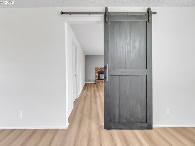 4974 NINA Ave Se, Salem, OR 97302