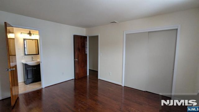 95 Stefanic Avenue, Elmwood Park, NJ 07407