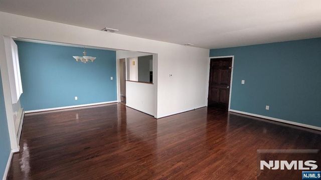 95 Stefanic Avenue, Elmwood Park, NJ 07407