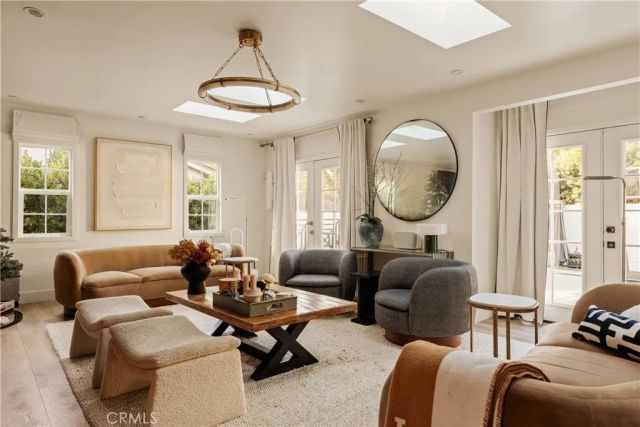 21231 San Miguel Street, Woodland Hills, CA 91364