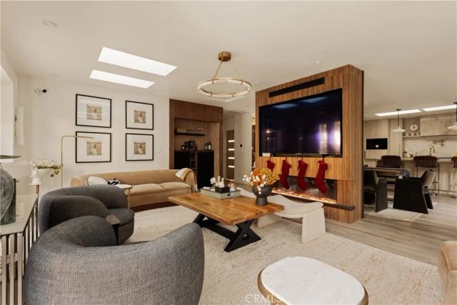 21231 San Miguel Street, Woodland Hills, CA 91364