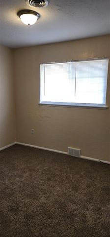 1708 NW 45th St, Lawton, OK 73505