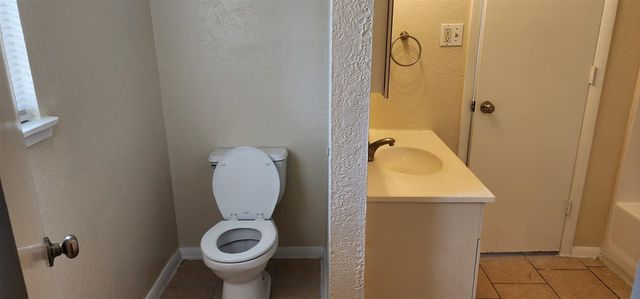 1708 NW 45th St, Lawton, OK 73505