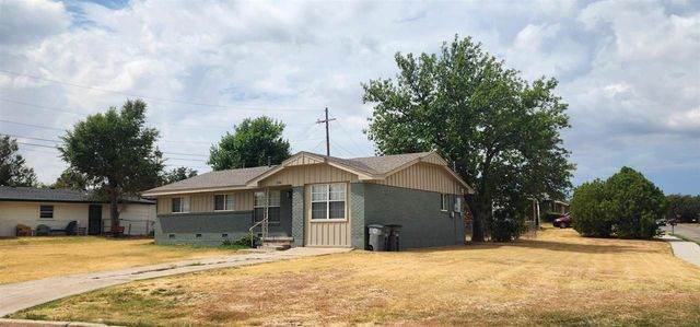 1708 NW 45th St, Lawton, OK 73505