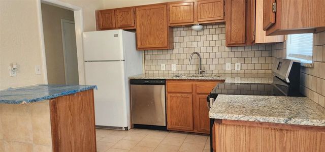 1708 NW 45th St, Lawton, OK 73505