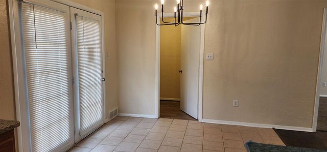 1708 NW 45th St, Lawton, OK 73505