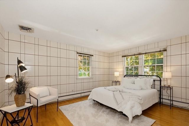 87 Hancock Rd, Needham, MA 02492
