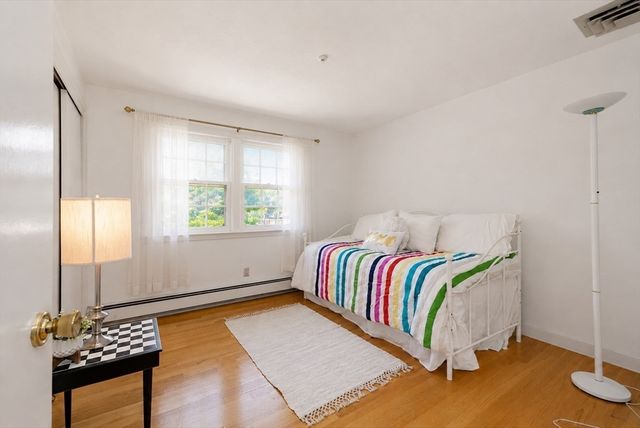 87 Hancock Rd, Needham, MA 02492