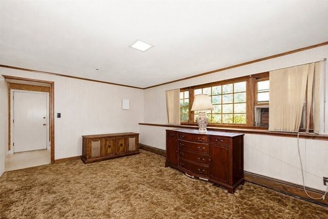 87 Hancock Rd, Needham, MA 02492