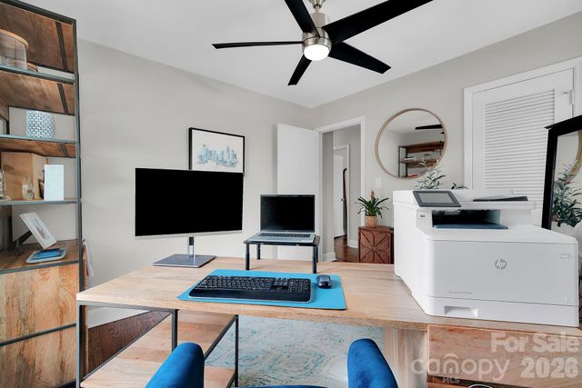 5201 Amity Place, Charlotte, NC 28212