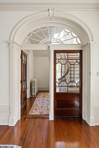 160 Elm Street, Versailles, KY 40383