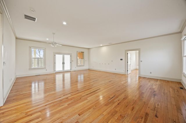 160 Elm Street, Versailles, KY 40383