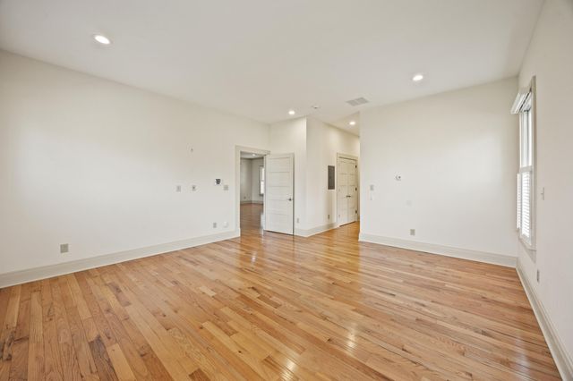 160 Elm Street, Versailles, KY 40383