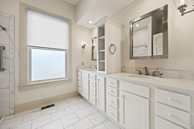 160 Elm Street, Versailles, KY 40383